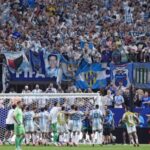 Lo que no se vio del histórico triunfo de Argentina ante Egipto: el cartel del Ratón Ayala y la indicación mágica de Messi