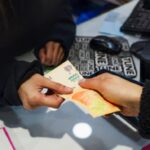 Con un mercado laboral debilitado, las estrategias para llegar a fin de mes empiezan a encontrar límites