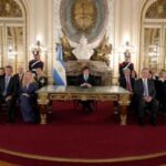 Milei anunció la construcción de una base naval en Tierra del Fuego y sanciones a petroleras que operen en Malvinas