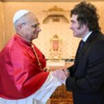 El nuevo dato de pobreza debilita la posición del Gobierno frente a la Iglesia antes de la llegada del Papa
